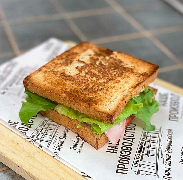 Сэндвич-тост с ветчиной