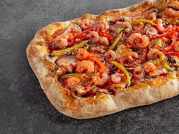 Пицца Вок с креветками и сладким чили
