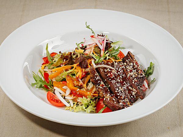 Стейк-салат с говядиной Премиум