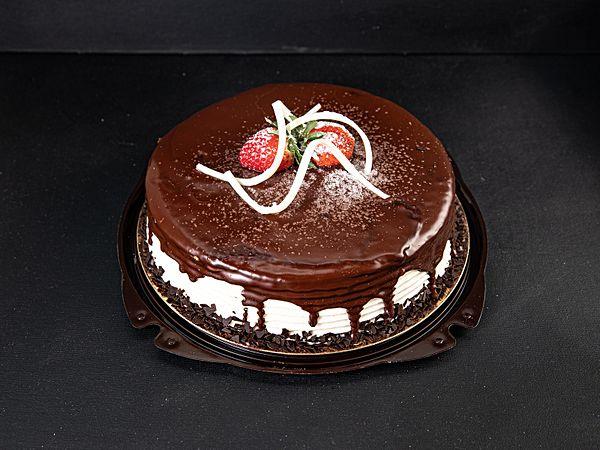 Торт «Шоколадно-клубничный»