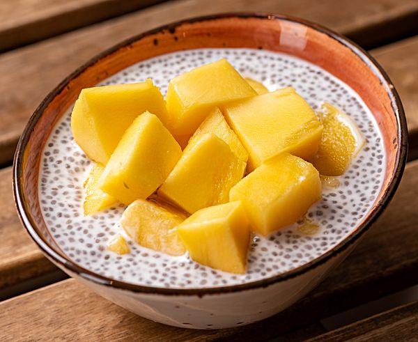 Чиа-пудинг с манго