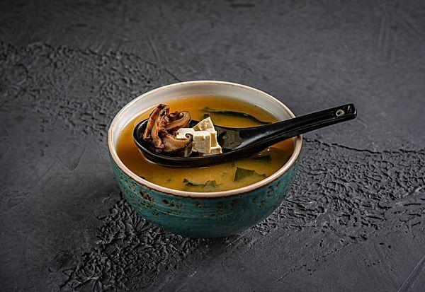 Мисо суп с грибами шиитаке