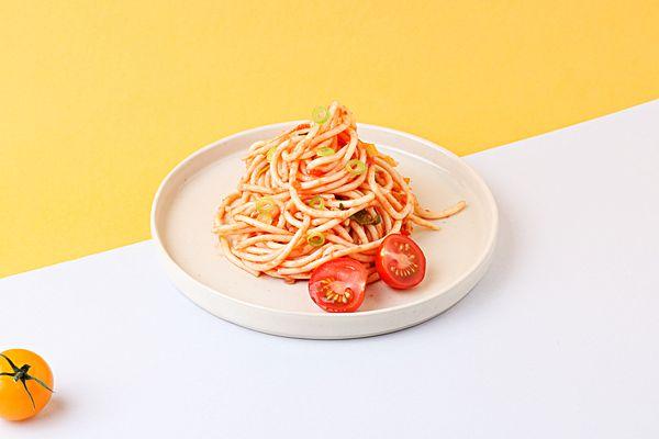 Спагетти помидорро