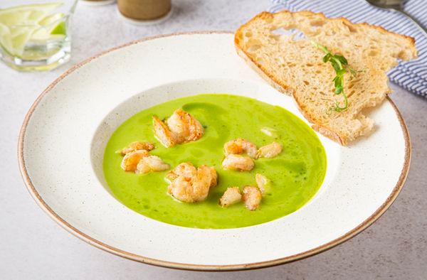 Крем-суп из.зеленого горошка с креветками