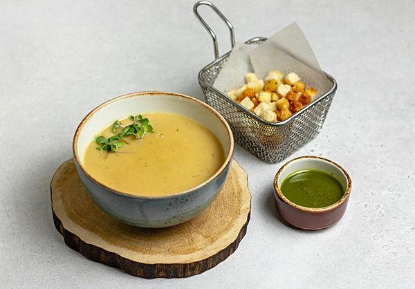 Картофельный крем-суп с грудинкой